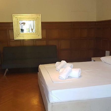Violet Errathens Apartment - Athens Center, 7 Bd, 3 Bath Esterno foto