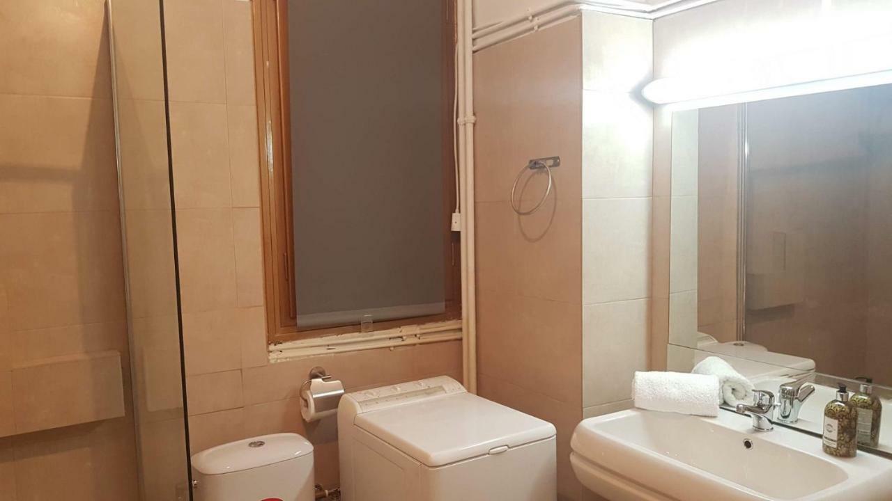Violet Errathens Apartment - Athens Center, 7 Bd, 3 Bath Esterno foto