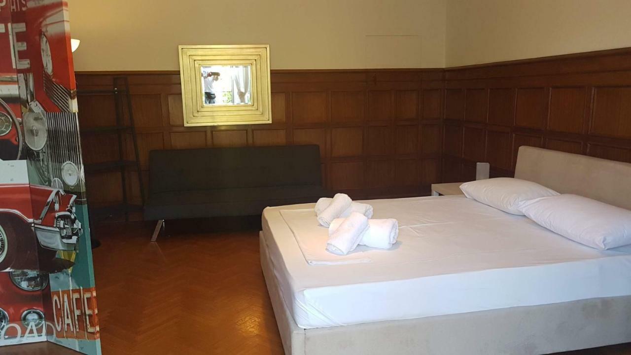 Violet Errathens Apartment - Athens Center, 7 Bd, 3 Bath Esterno foto