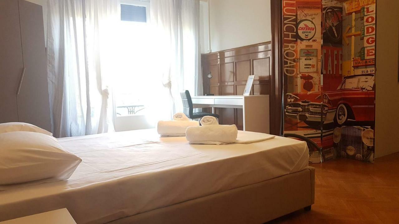 Violet Errathens Apartment - Athens Center, 7 Bd, 3 Bath Esterno foto