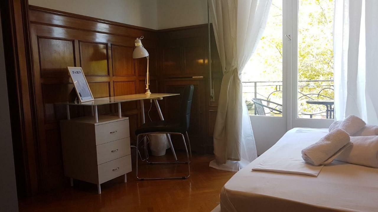 Violet Errathens Apartment - Athens Center, 7 Bd, 3 Bath Esterno foto