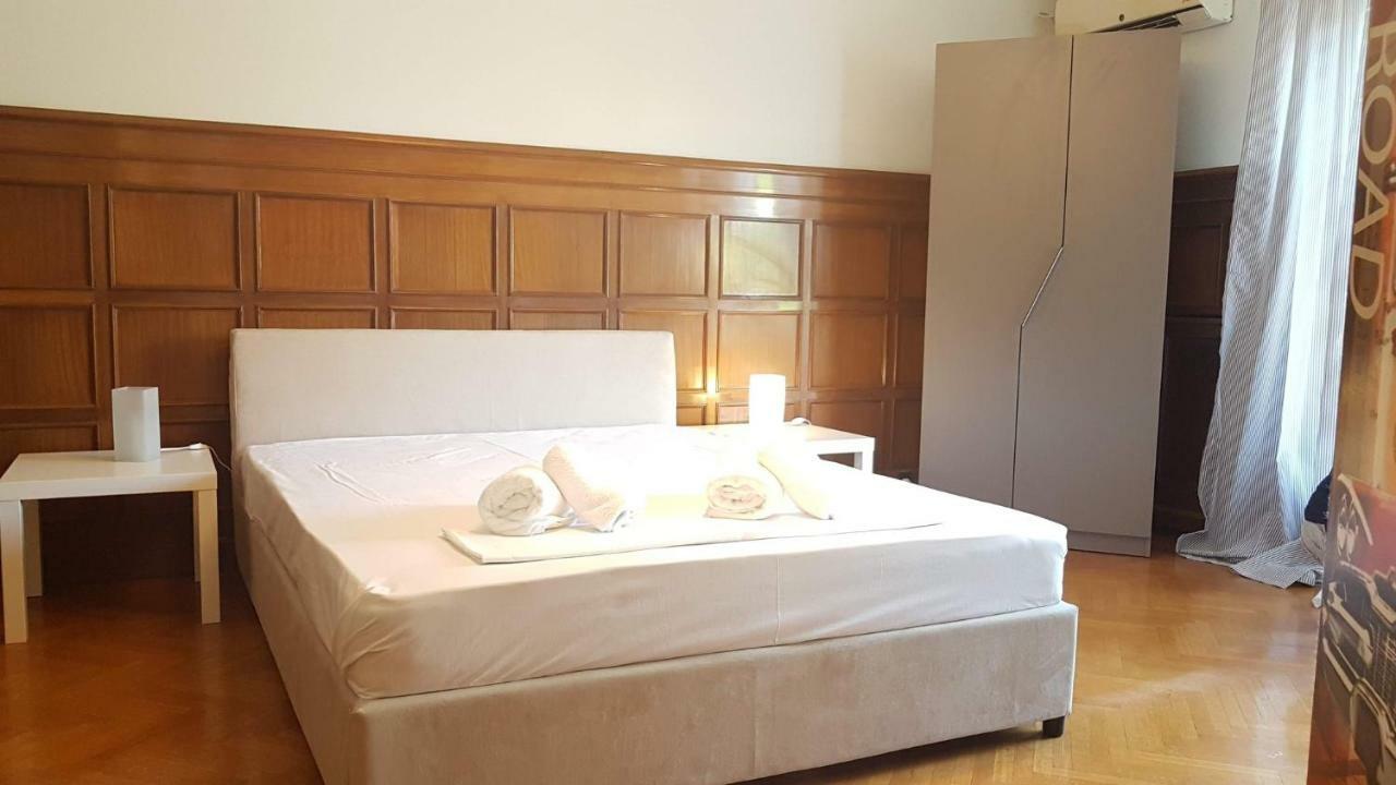 Violet Errathens Apartment - Athens Center, 7 Bd, 3 Bath Esterno foto