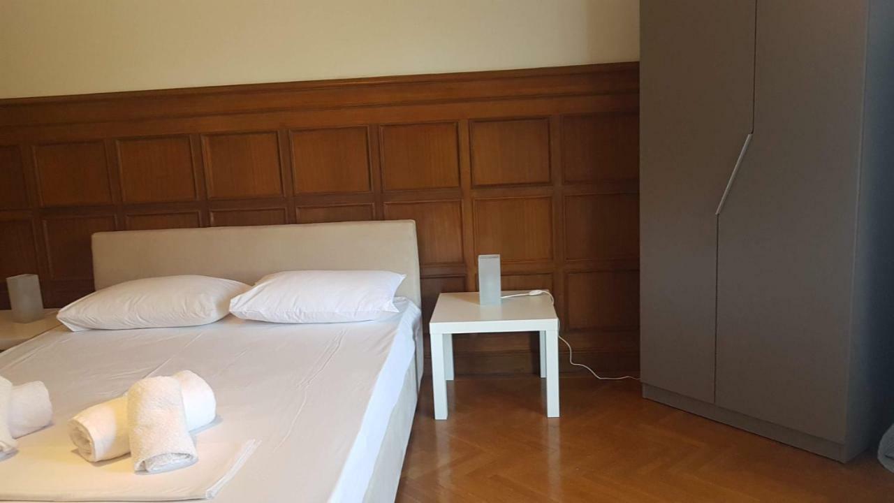 Violet Errathens Apartment - Athens Center, 7 Bd, 3 Bath Esterno foto